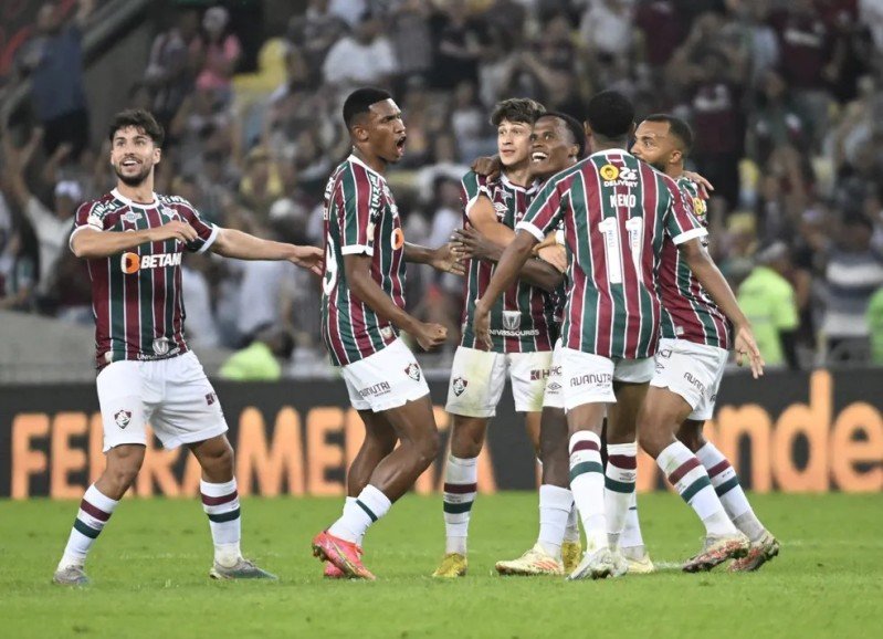 AO VIVO  Vitória para retomar a confiança - Live de Pós-Jogo - Cruzeiro  2x0 Paraná - Diário Celeste